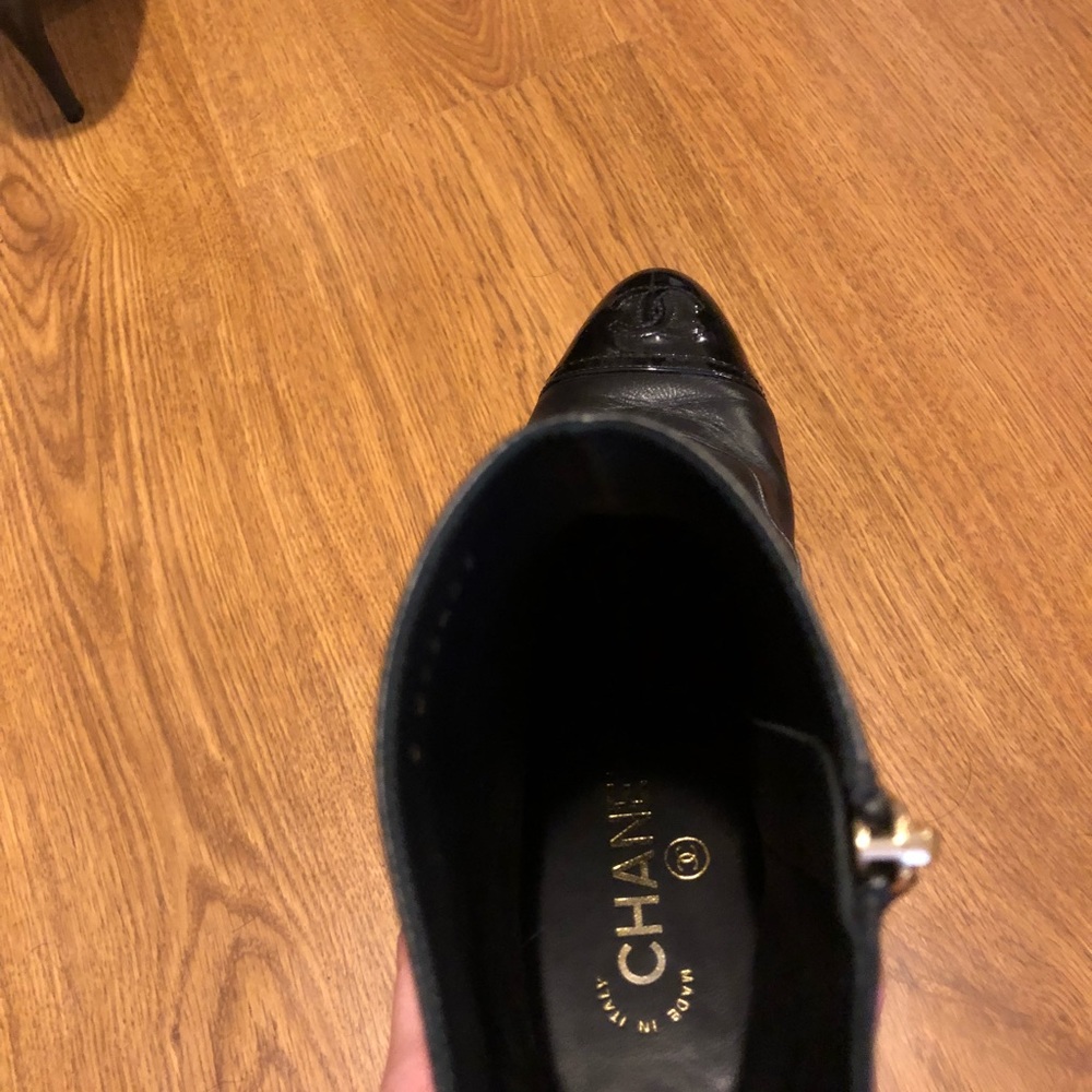 Chanel boots - Picture 5 of 6